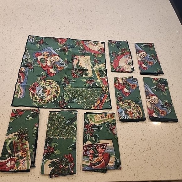 Vintage Set Of 8 Christmas Cloth Napkins Green Red Santa 16x16" - Picture 1 of 4